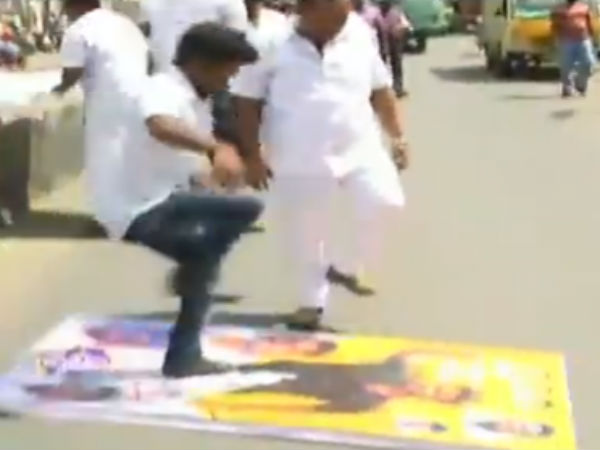 Even after Sarkar team doing re censor AIADMK doing protest in Salem Even after Sarkar team doing re censor AIADMK doing protest in Salem