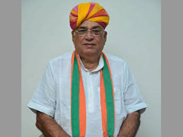 வயது 73