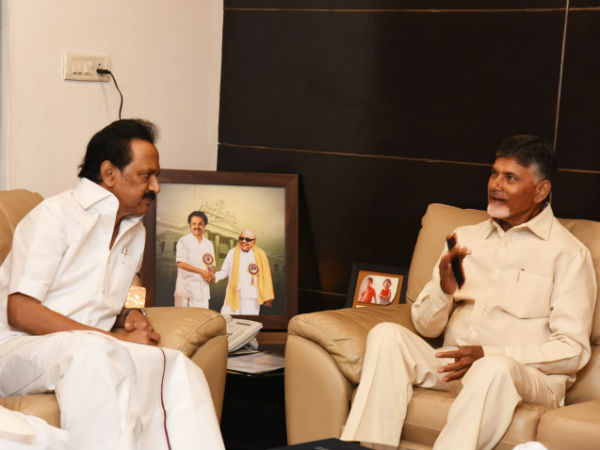 Andhra CM chandrababu naidu is meeting M.K.Stalin at chennai today Andhra CM chandrababu naidu is meeting M.K.Stalin at chennai today