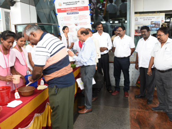 Trichy corporation conducts swine flu awareness program at railway station and airport Trichy corporation conducts swine flu awareness program at railway station and airport