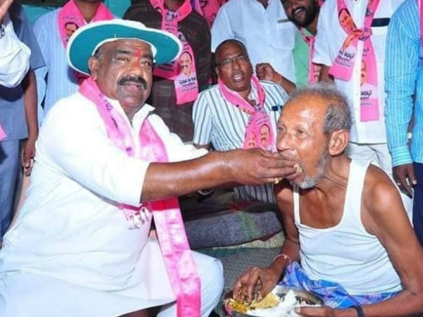 முகம் சுளிக்கின்றனர்