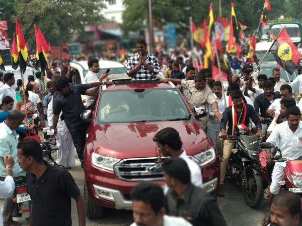 உற்சாக வரவேற்பு