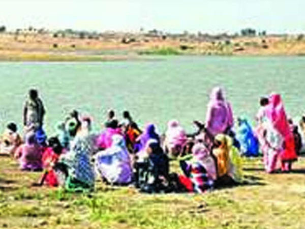 தண்ணீர் குறைவு