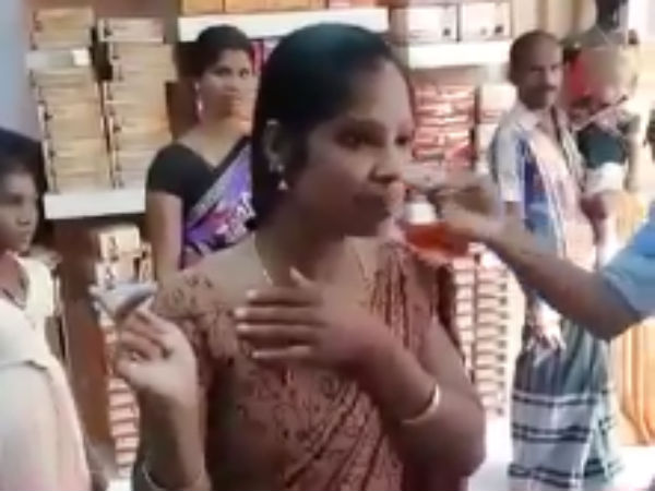 கட்டைப் பைக்குள் புடவை