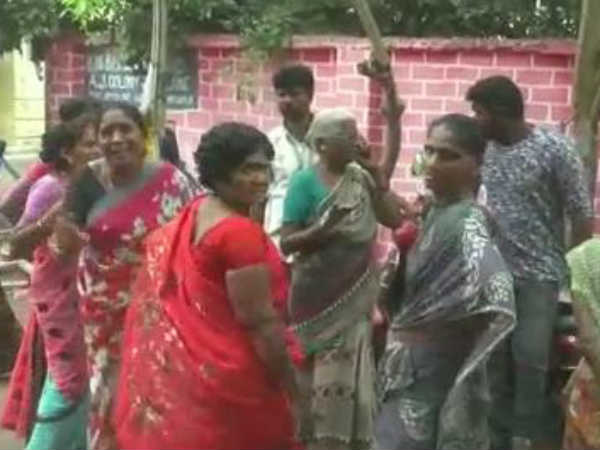 கதவை திறக்கவில்லை