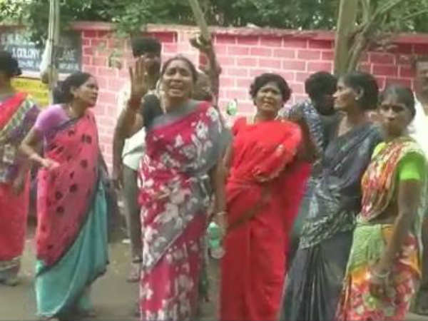 தந்தை புகார்