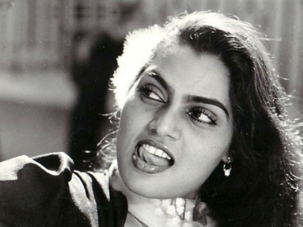 போஸ்டரில் சில்க்