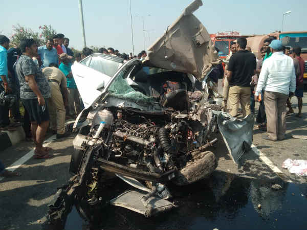 7 were died in Accident near Guntur 7 were died in Accident near Guntur