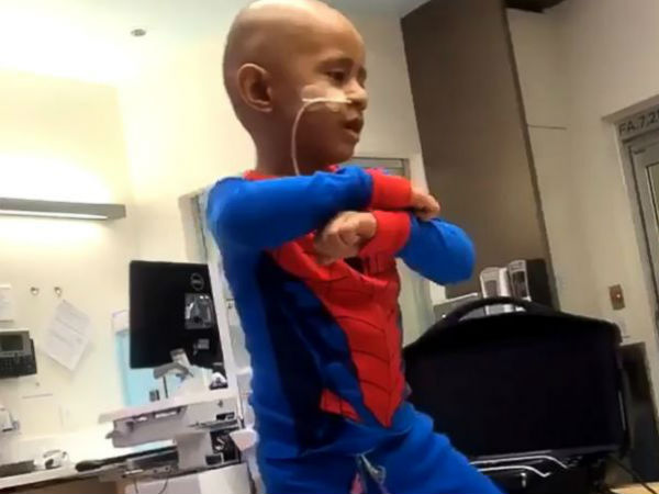 5 year old boy dances his way through cancer treatment to michael jackson in us 5 year old boy dances his way through cancer treatment to michael jackson in us