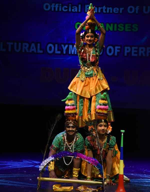 Dubai: karaikudi Nattiyapalli students win the Dance competition Dubai: karaikudi Nattiyapalli students win the Dance competition