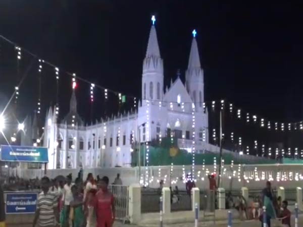 Christmas celebrated with fervour in Tamil Nadu Christmas celebrated with fervour in Tamil Nadu