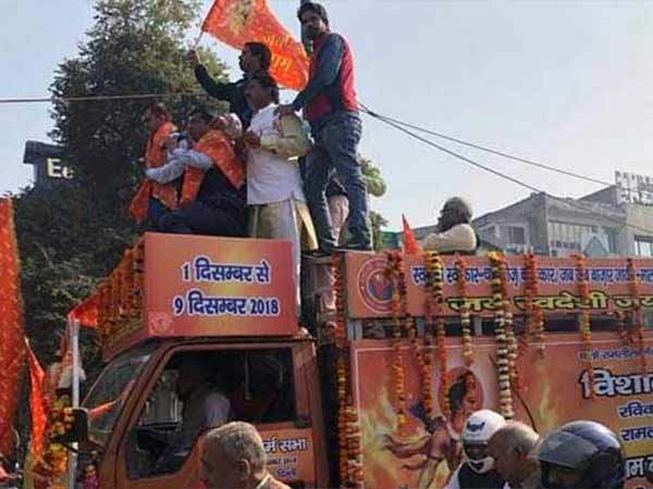 Just 100 cadres turn up for RSS rally in Delhi Just 100 cadres turn up for RSS rally in Delhi