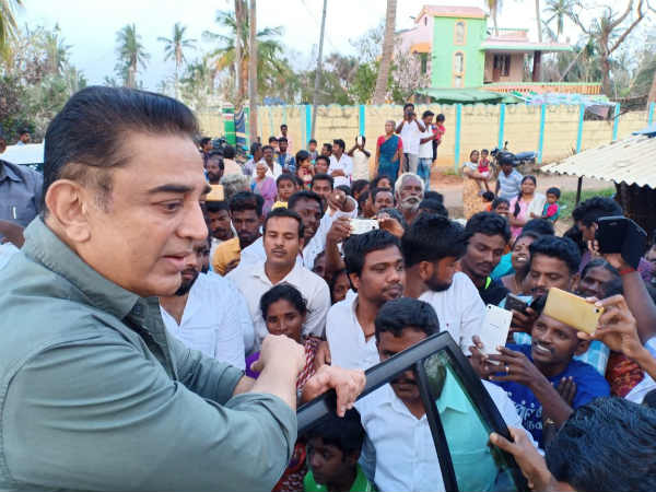 பஸ்சில் பயணம்