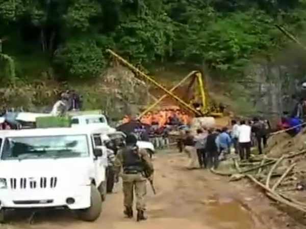 meghalaya mine collapse: navy divers on the way to join rescue meghalaya mine collapse: navy divers on the way to join rescue