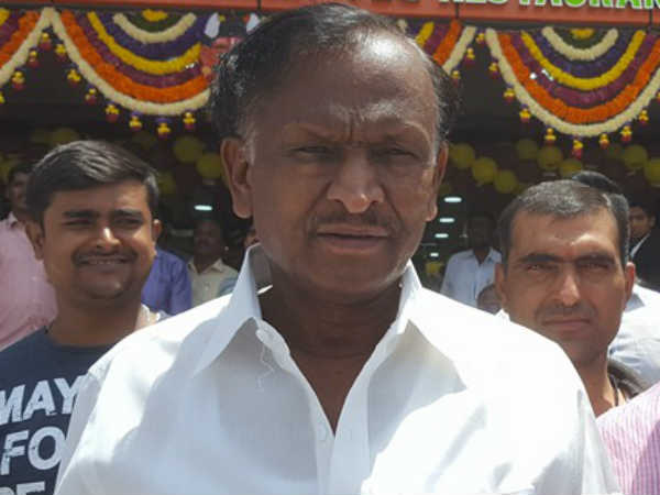 அமைச்சர் பதவி