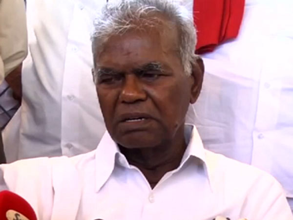 கார் தந்தார்கள்
