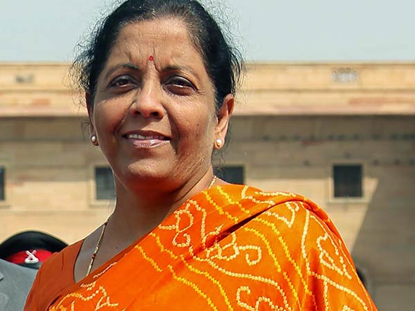 மத்திய அமைச்சராக நடுநிலை இல்லை