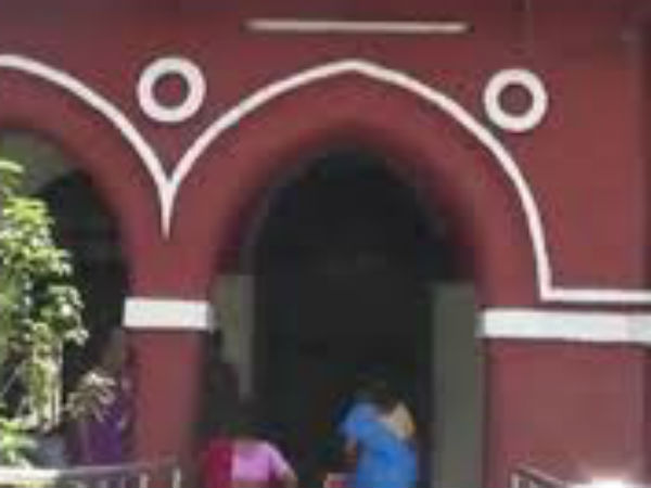 சரமாரியாக அடித்தனர்