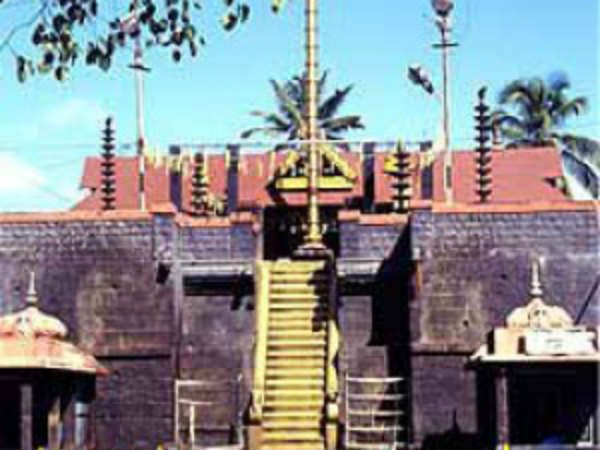 பந்தளத்தில் திருவாபரணம்