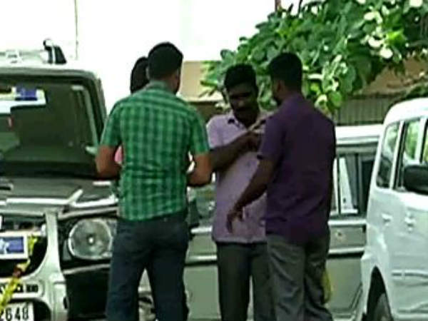 அதிரடி கைது