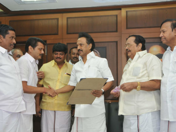 அதகளம்