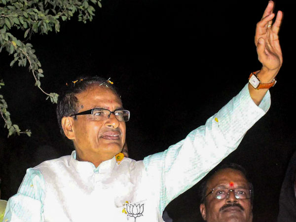 Madhya Pradesh Assembly Election: Shivraj Singh Chouhan takes an early lead Madhya Pradesh Assembly Election: Shivraj Singh Chouhan takes an early lead