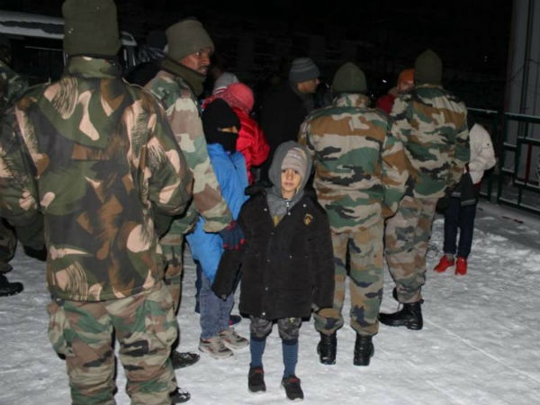 army rescues over 4,100 stranded tourists in sikkim army rescues over 4,100 stranded tourists in sikkim