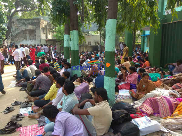 Middle school teachers strike continues in Chennai Middle school teachers strike continues in Chennai