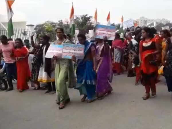 Transgender defense bill should be Withdrawn, says protesters in Chennai Transgender defense bill should be Withdrawn, says protesters in Chennai