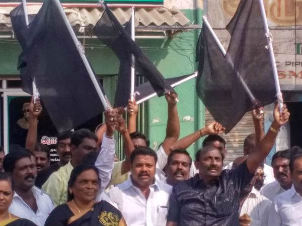 Tuticorin people hoist black flags at their homes against Sterlite plant Tuticorin people hoist black flags at their homes against Sterlite plant