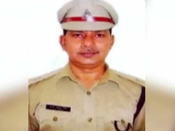 Police Chief In UPs Bulandshahr Removed After Cop Killed In Mob Violence Police Chief In UPs Bulandshahr Removed After Cop Killed In Mob Violence