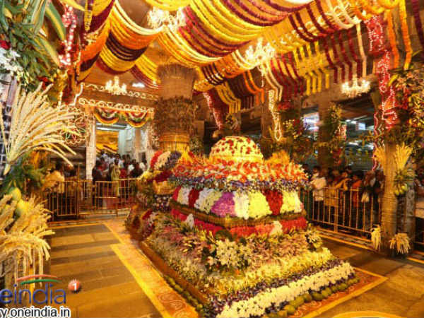Vaikunda Ekadesi and Aruthra dharisanam on December important days Vaikunda Ekadesi and Aruthra dharisanam on December important days