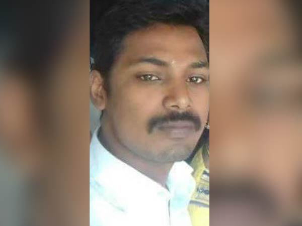 பெற்றோருடன் தங்கிய விஜய்