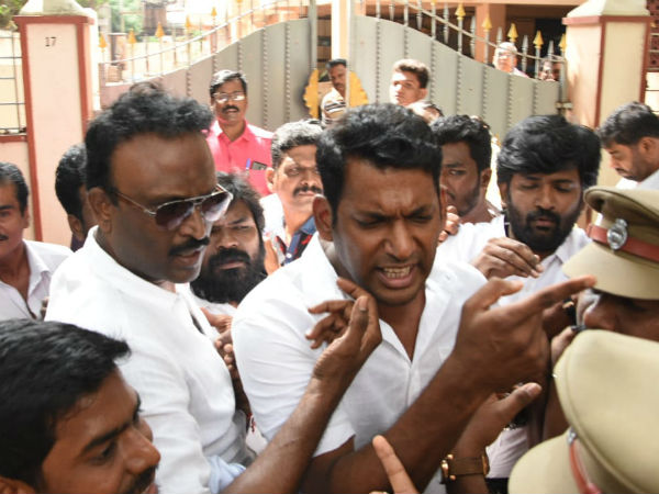 வாக்குவாதம் முற்றியது
