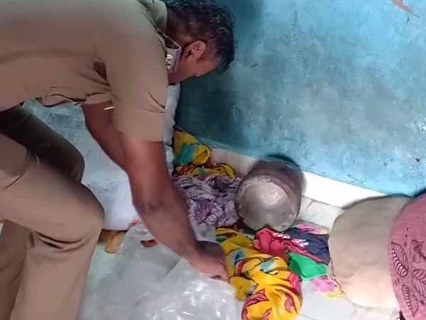 கல்லை போட்டு கொலை
