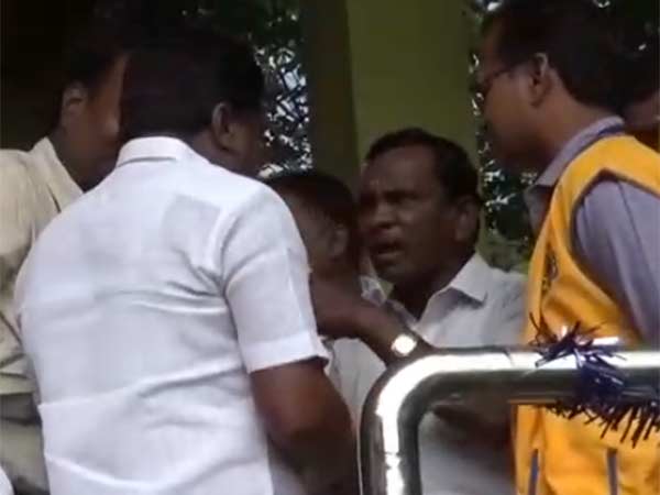 முக சுளிப்பு