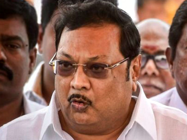 அழகிரி கோரிக்கை