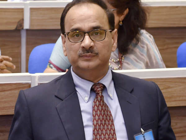 வழக்கு தொடுத்தார்