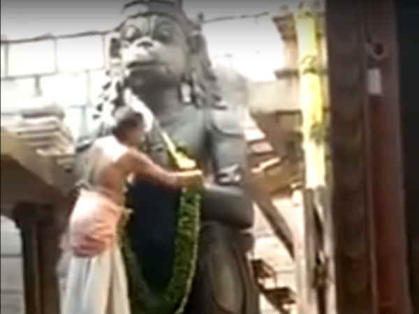 Namakkal Anjaneyar temple priest fall from 8 feet stage Namakkal Anjaneyar temple priest fall from 8 feet stage