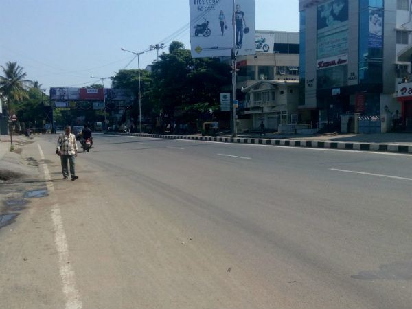 சபரிமலைக்குள் பெண்கள் நுழைந்ததற்கு எதிர்ப்பு.. கேரளாவில் இன்று முழு அடைப்பு போராட்டம்! 