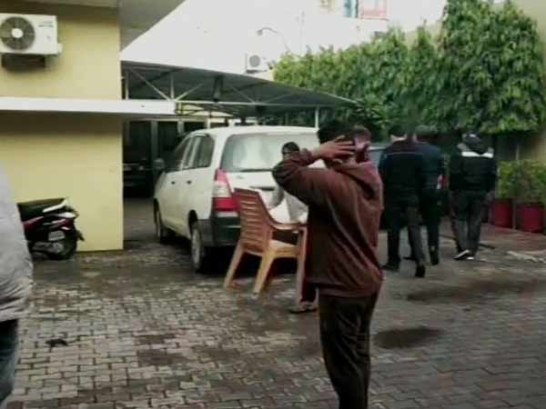 CBI is conducting a raid at premises of former Haryana CM BS Hooda CBI is conducting a raid at premises of former Haryana CM BS Hooda