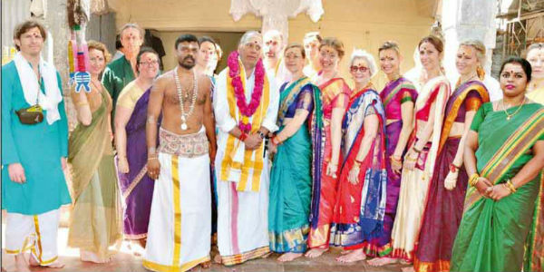 18 அமெரிக்கர்கள்