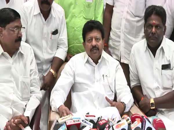 தனிக்கட்சி