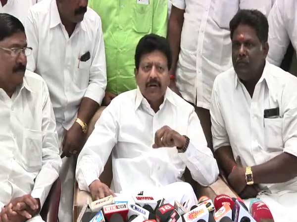 CBI has to investigate Kodanad estate murders says Divakaran CBI has to investigate Kodanad estate murders says Divakaran