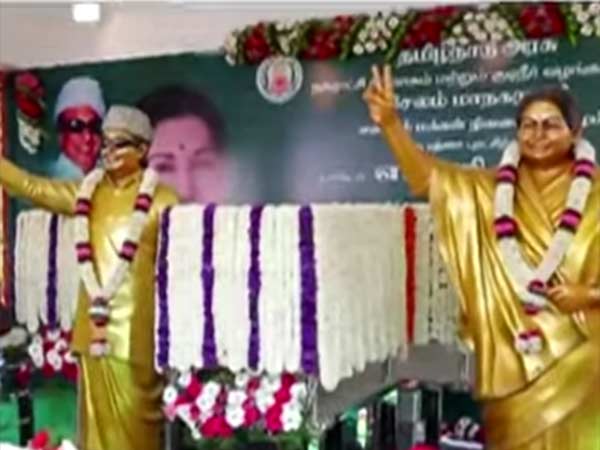 Edappadi Palanisamy inaugurates MGR statue in Salem Edappadi Palanisamy inaugurates MGR statue in Salem