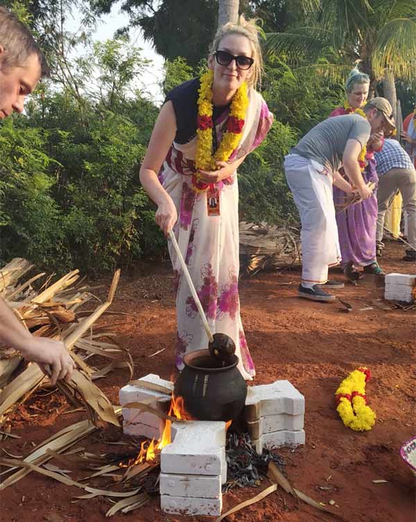 Foreigners Pongal Celebration inTuticorin Foreigners Pongal Celebration inTuticorin