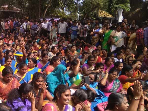 Police arrest Government employees who join in agitation Police arrest Government employees who join in agitation
