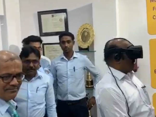இவ்வளவு திறமைசாலியா?