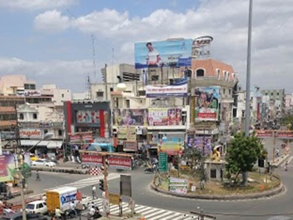 அதே இடத்தில் பஸ் நிலையம்