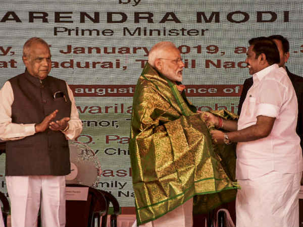 மதுரை வந்த பிரதமர்
